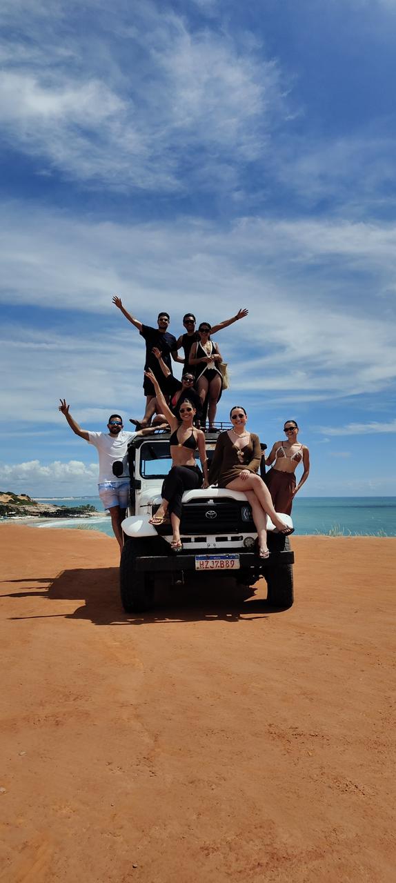 Clientes felizes na aventura 4x4 em Pipa 2