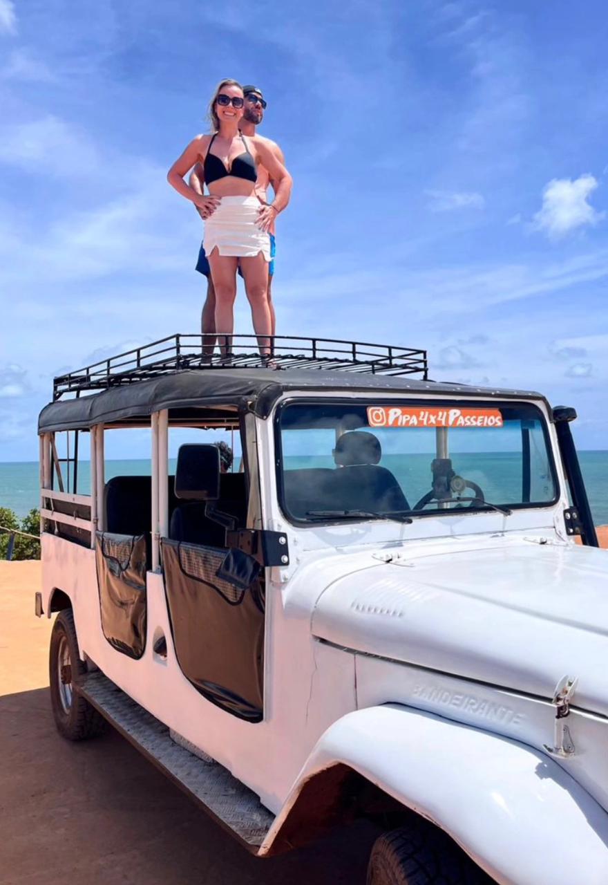 Clientes felizes na aventura 4x4 em Pipa 3
