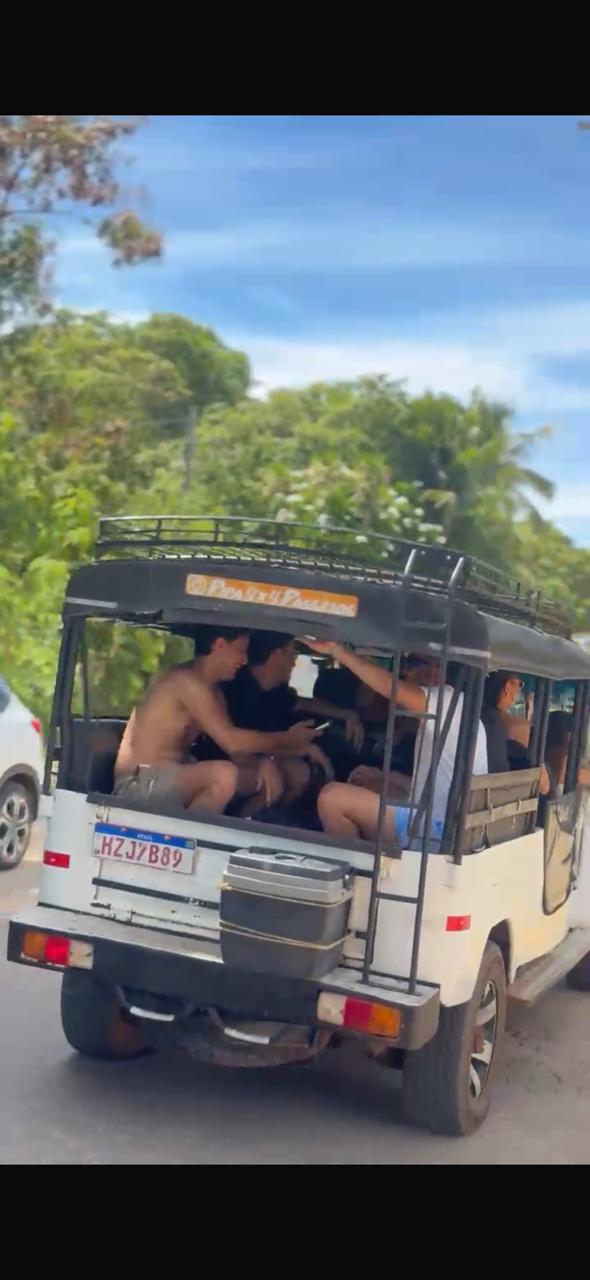 Clientes felizes na aventura 4x4 em Pipa 7